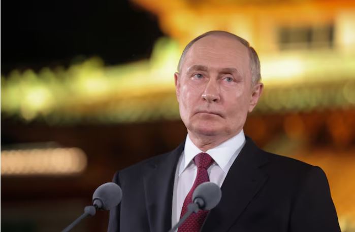 Putin thotë se është gati të takohet me Zelenskyn nëse ai i shkon në Moskë