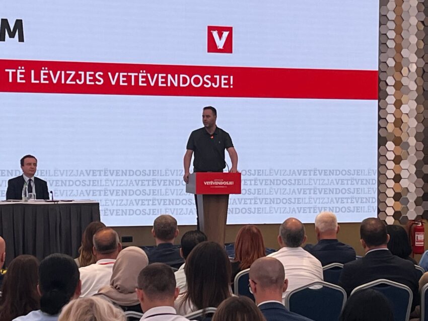 Konjufca: Kushtetuesja ose i çelë rrugë Kuvendit të vazhdojë, ose na çon në zgjedhje – skenar tjetër do të ishte tradhti shtetërore