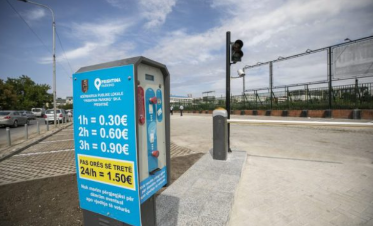 Njofton Përparim Rama: Rikthehet funksionaliteti i “Prishtina Parking”, shfrytëzimi i parkingjeve bëhet me pagesë