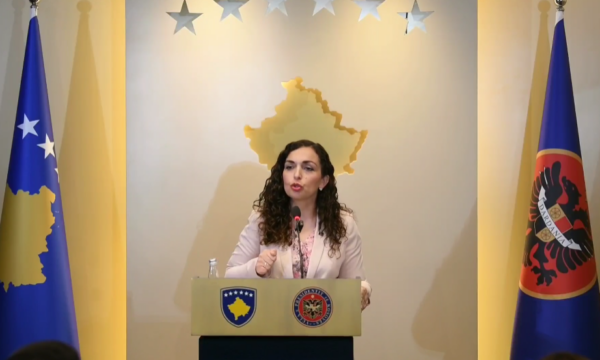 Kurti e Konjufca i sulmuan duke përdorur fjalën tradhti, Osmani e arsyeton gjuhën, thotë se gjyqtarët e Kushtetueses “s’janë të shenjtë”