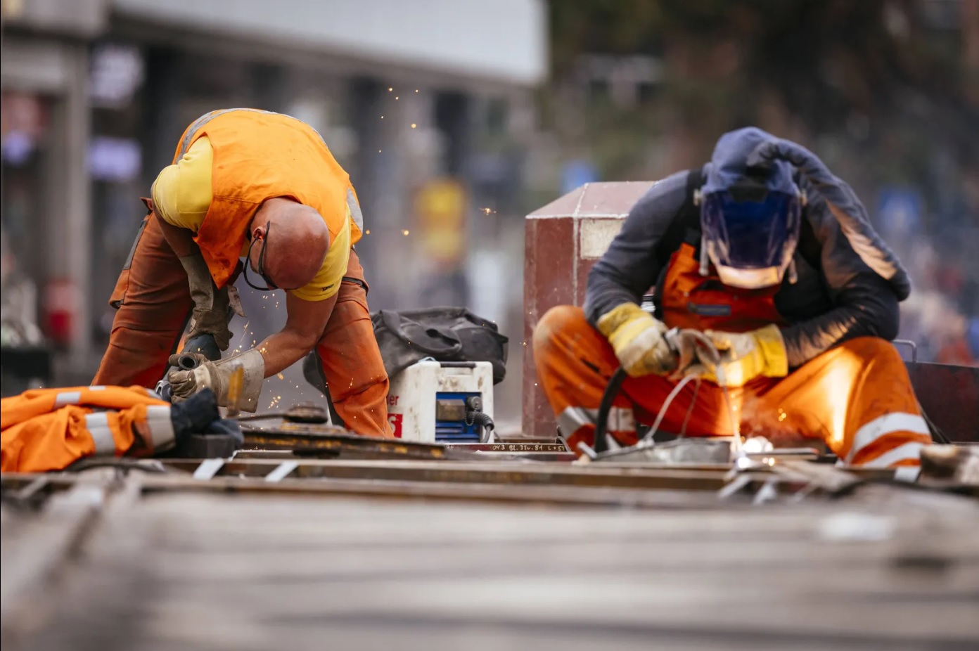 Zvicra dëbon 3 kosovarë, qëndronin dhe punonin ilegalisht atje