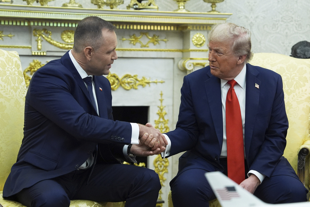 Trump do të diskutojë me presidentin polak pasi dronët rusë shkelën hapësirën ajrore