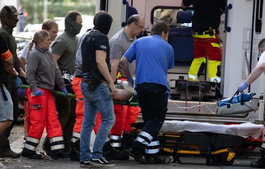 Therja me thikë e mësues në Gjermani nga 17 vjeçari, dyshohet për motiv islamik