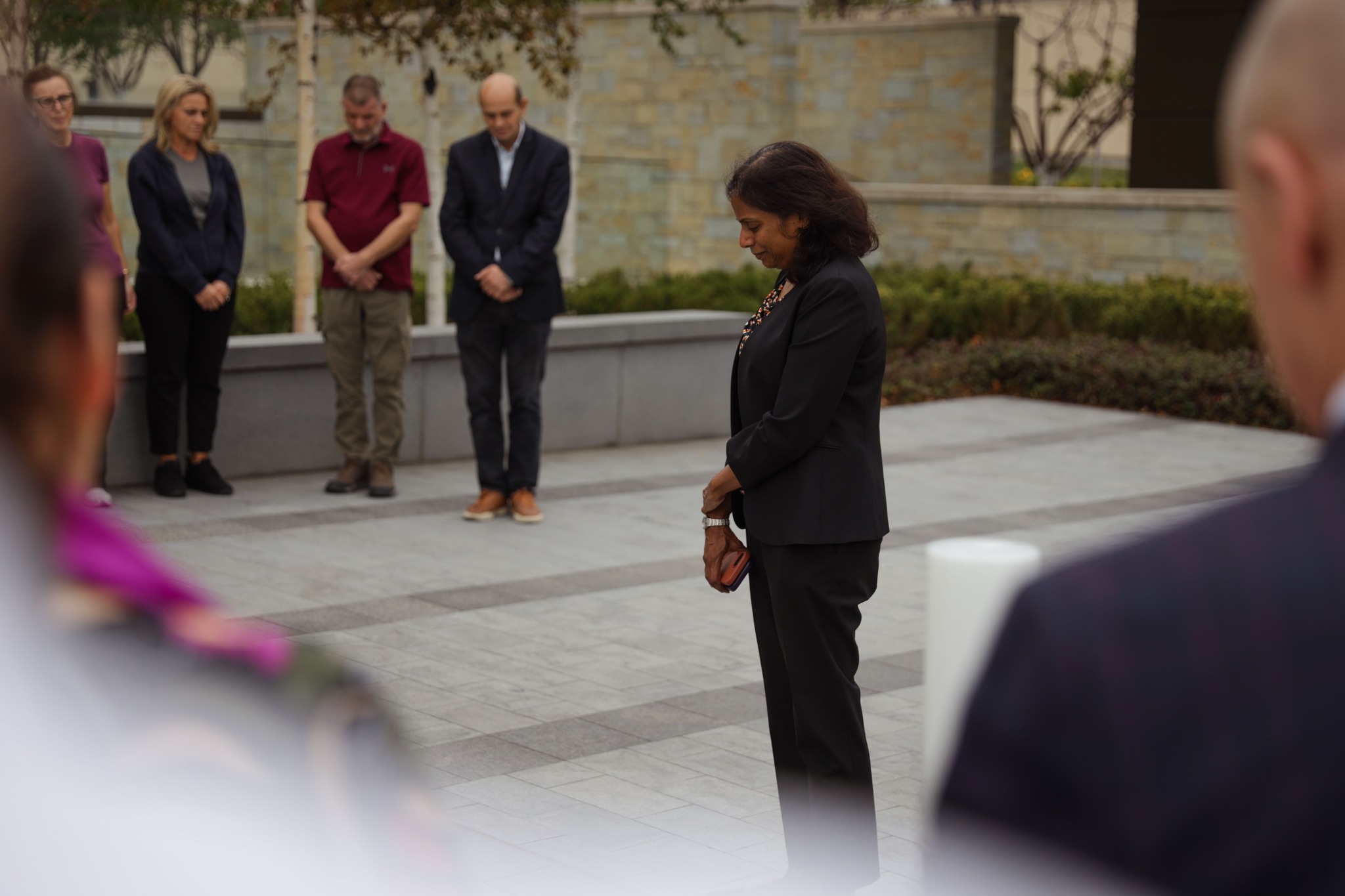 Ambasada e Amerikës në Kosovë nderon jetët e humbura në sulmin e 11 shtatorit