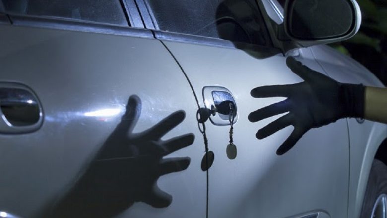 Vetura vidhet në Gjermani, pjesët i gjenden në Kosovë