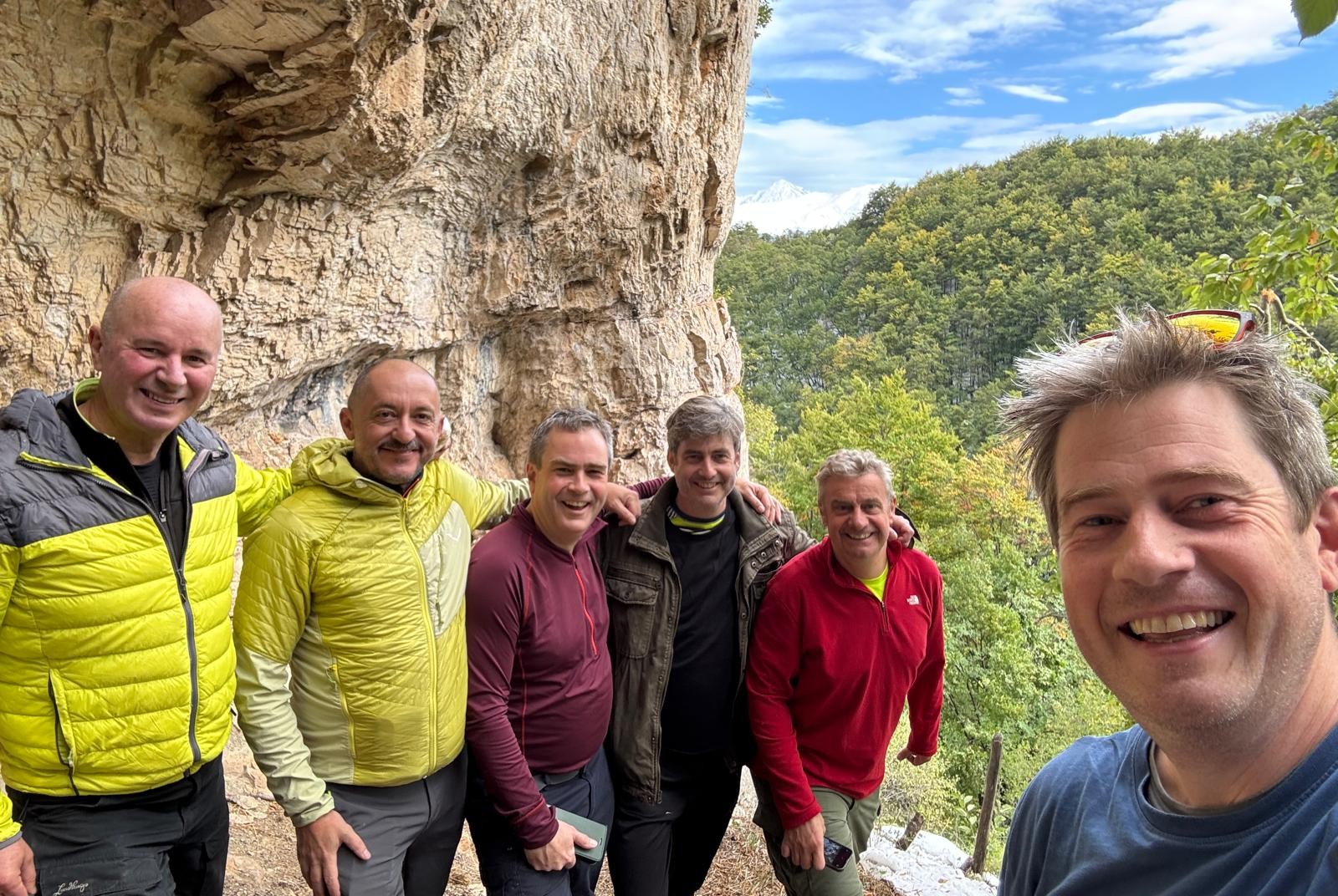 Ambasadori britanik i dërgon kushërinjtë për hiking në Malet e Sharrit