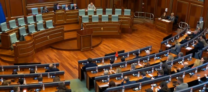 Edhe Sërxhan Popoviq dështon për t’u zgjedhur nënkryetar i Kuvendit