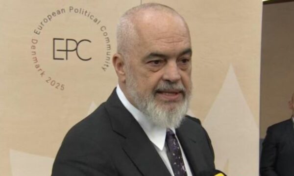 Samiti i Procesit të Berlinit, Edi Rama niset drejt Britanisë së Madhe