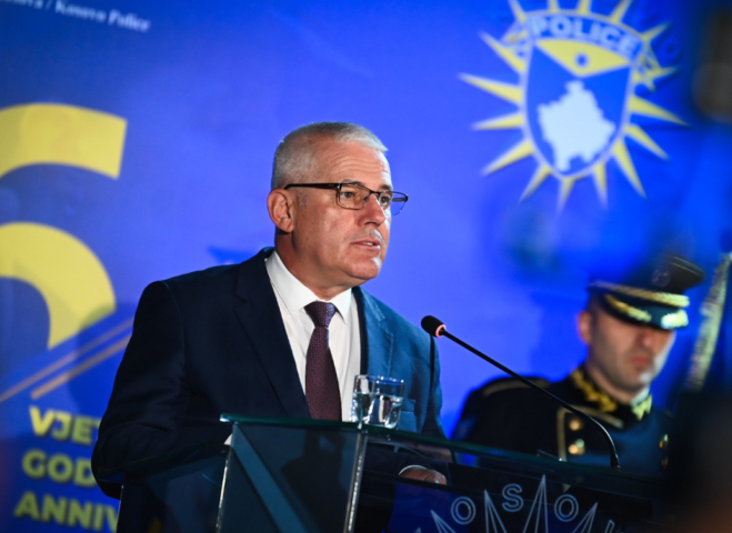 Gjykata jep urdhrin që Xhelal Sveçla të dërgohet me detyrim nga Policia para Gjykatës