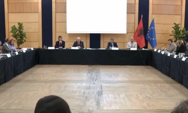 BE vlerëson progresin e Shqipërisë në negociatat e anëtarësimit