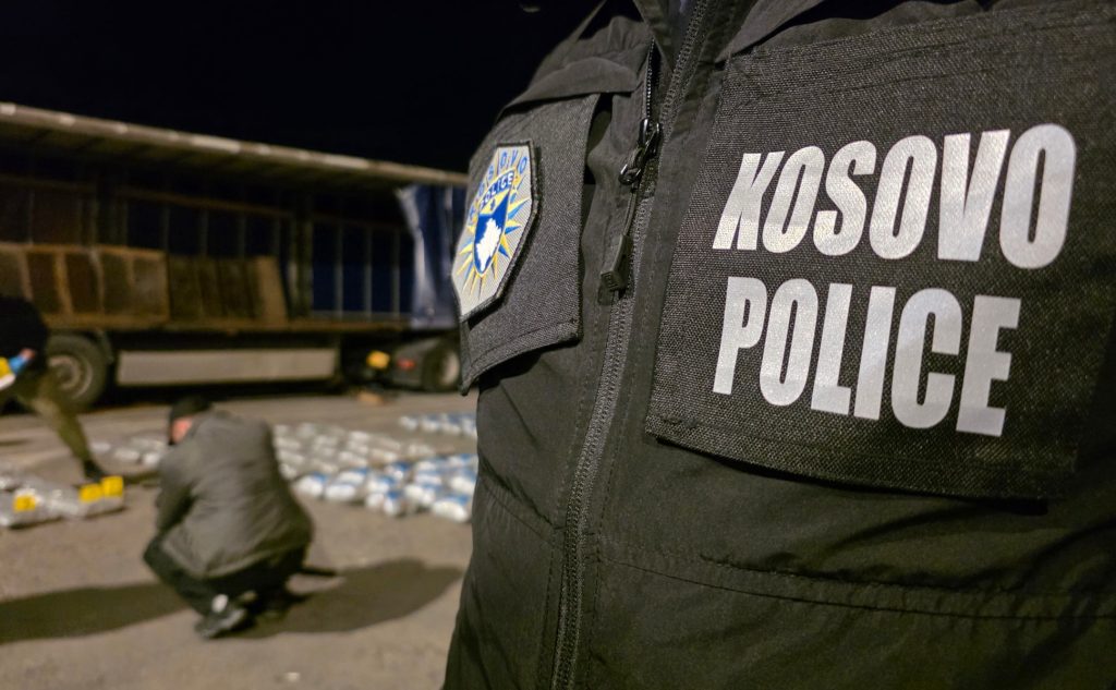 Iu gjetën mbi 200 kilogramë drogë në kamion, arrestohet i dyshuari në Prishtinë