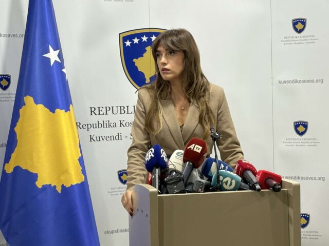 Haxhiu pas mbledhjes së Kryesisë: Pashë kapriço politike, buxheti nuk është i Albin Kurtiti e as i VV-së