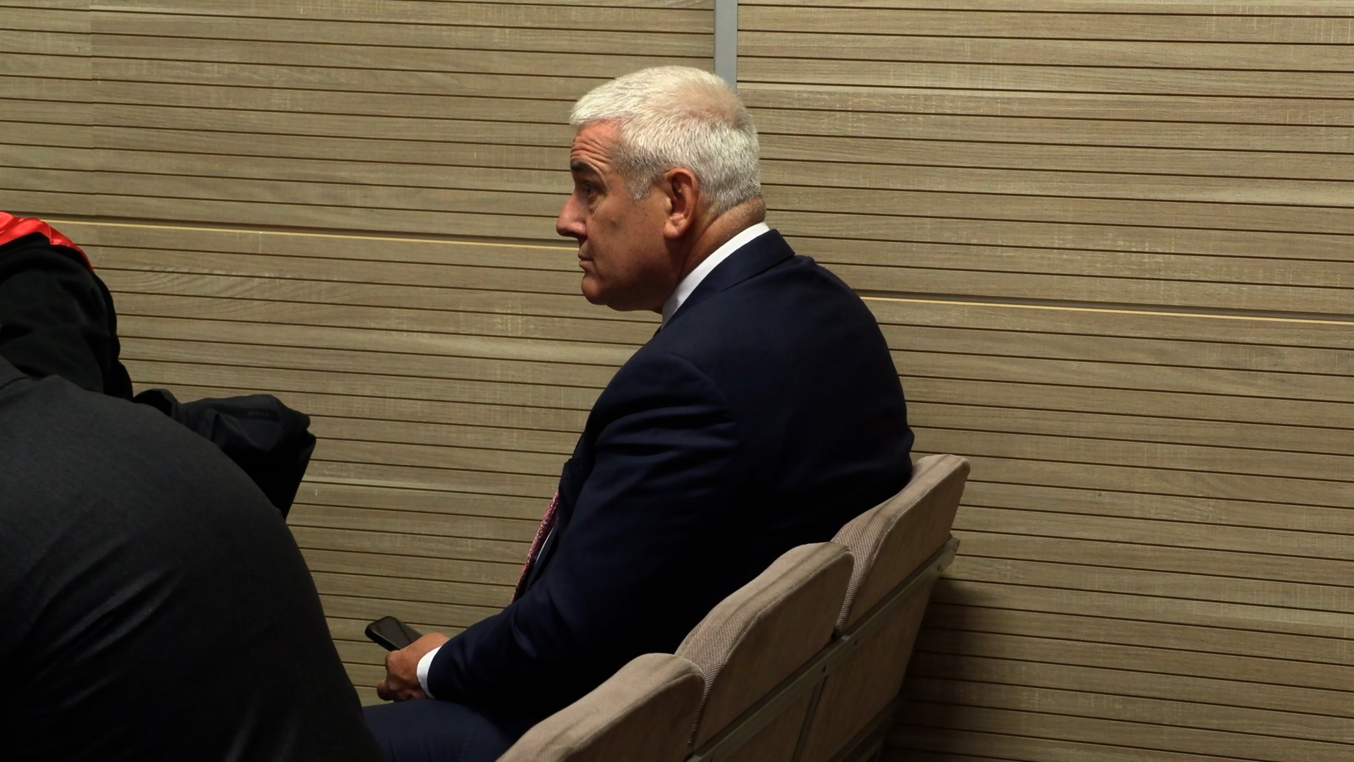 Nesër mbahet seanca gjyqësore ndaj Sveçlës, Zybës e Pacollit, lidhur me hedhjen e gazit lotësjellës