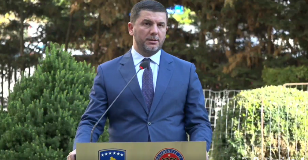 Krasniqi: U bë qartë se askush se ka shumicën, Presidentja duhet të vijë në këtë konkludim dhe të shpallen zgjedhjet