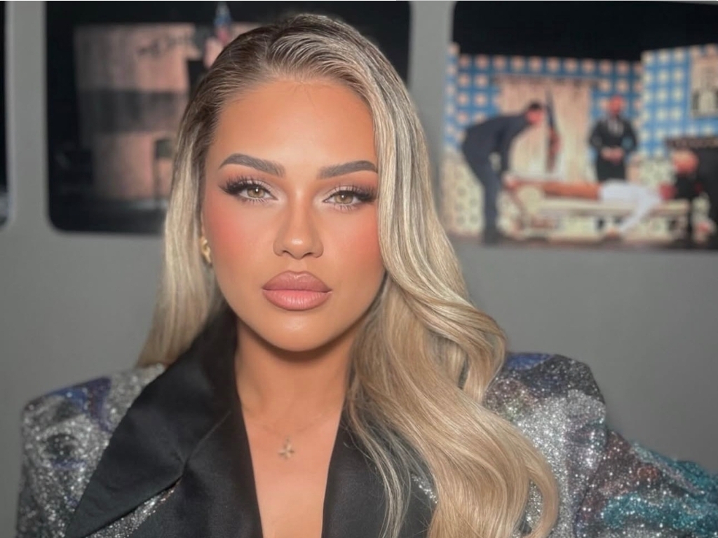 Pas disa vjetësh pauzë, Mirsa Kërçeli po i kthehet skënës muzikore /FOTO