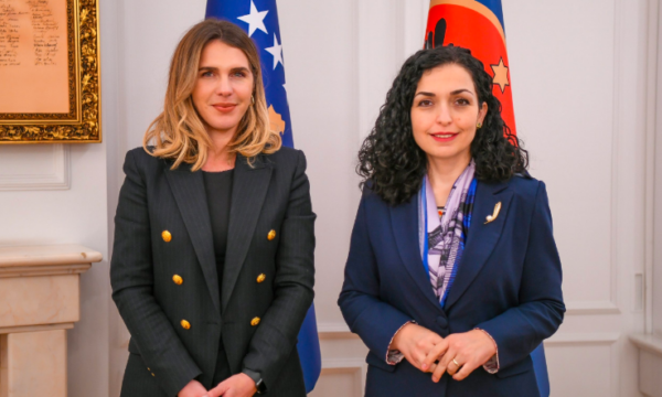 Shefja e stafit të Osmanit pasi presidenti serb foli mirë për Assadin: Vrasja e të pafajshmëve përcakton idenë e Vuçiçit për lirinë