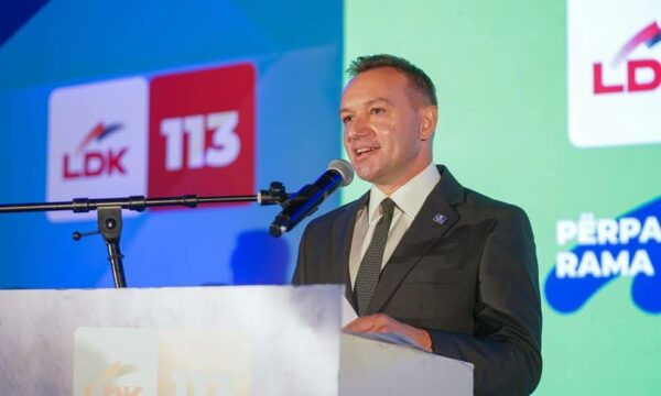 Zogaj: Kurti tha se me Hajron kryetar do të niste shpejt Unaza e Jashtme – vetë ai e ka bllokuar këtë projekt