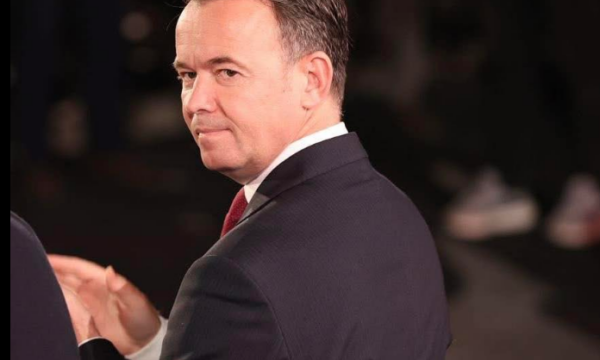 Koalicioni mes PDK-së e LDK-së në Mitrovicë, Peci reagon menjëherë