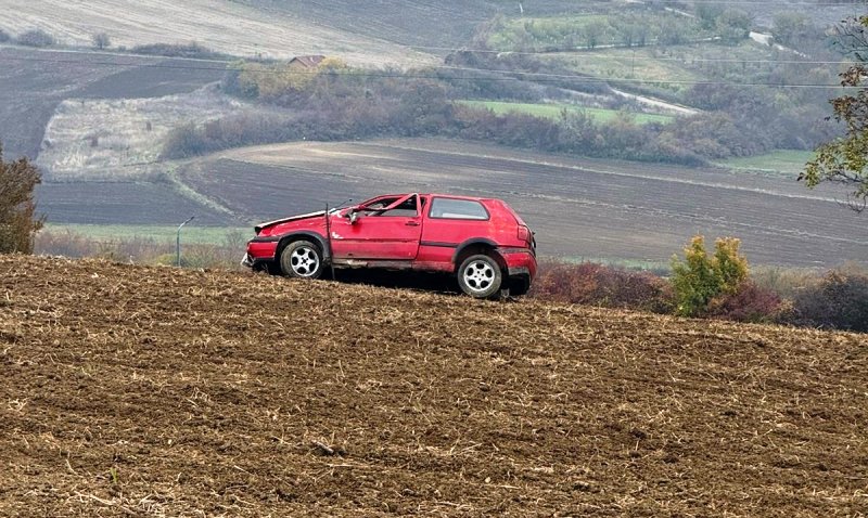 Rrokulliset një veturë në Pogragjë, ka të lënduar