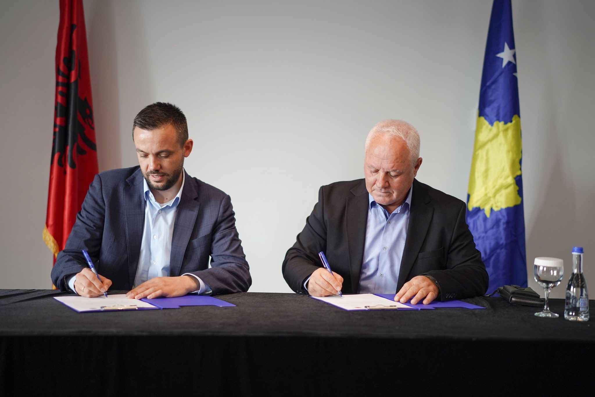 Konfirmohet: Arian Tahiri lidh koalicion me AAK-në në Mitrovicë