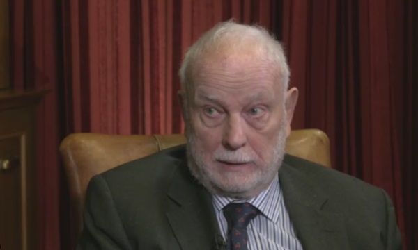 Profesori britanik, gazetarit serb: UÇK-ja për ju ishin terroristë, për të tjerët luftëtarë të lirisë