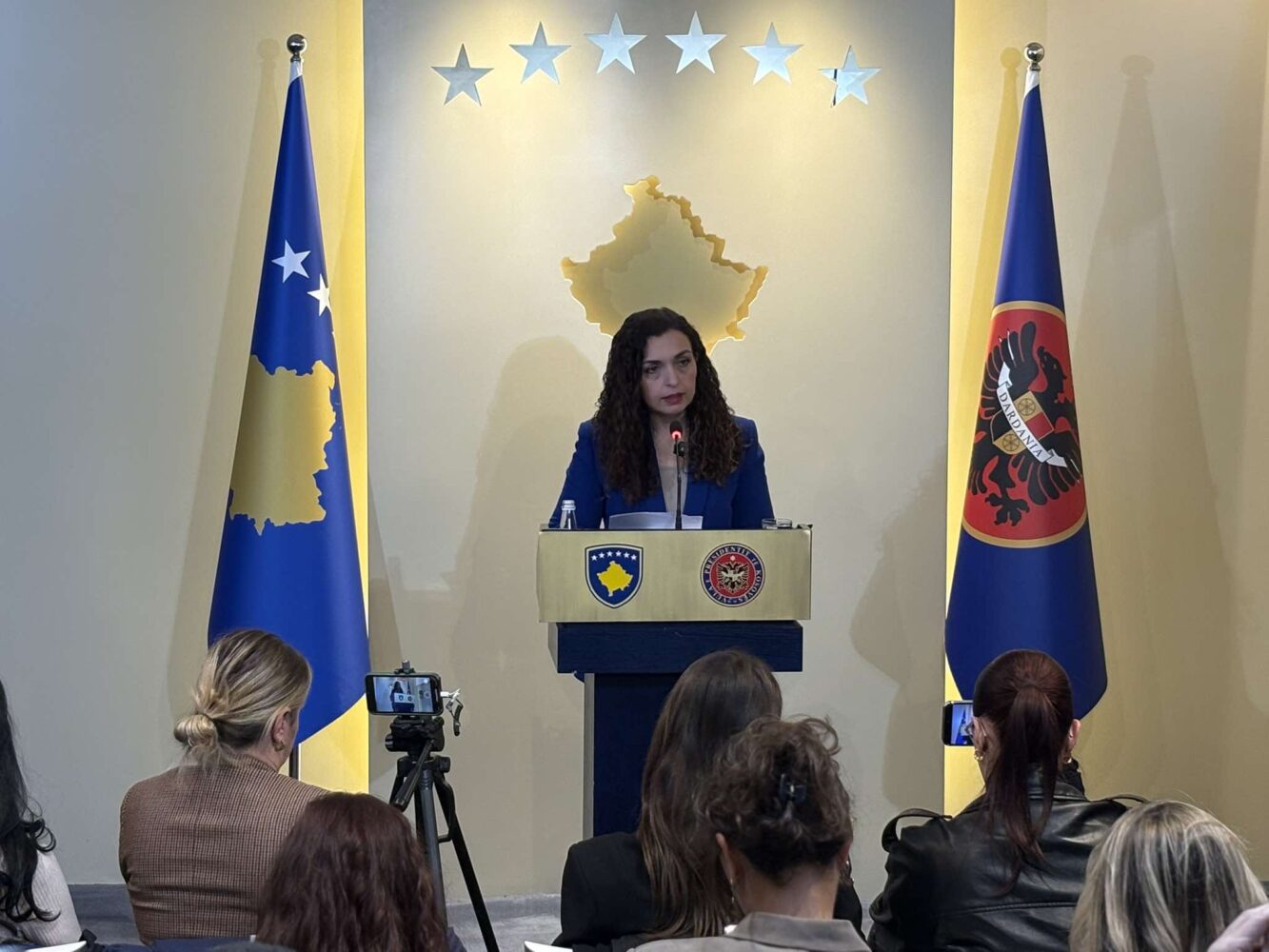 Presidentja Osmani: Detyrimi im është për të parë se kush i ka nga ata gjasat më të mëdha, Konjufca më bindi