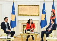 Mandatimi i Konjufcës për kryeministër, Enver Hasani: Presidentja e shkeli Kushtetutën