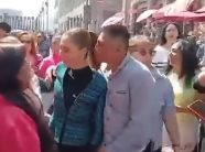 VIDEO| Ngacmohet seksualisht presidentja meksikane