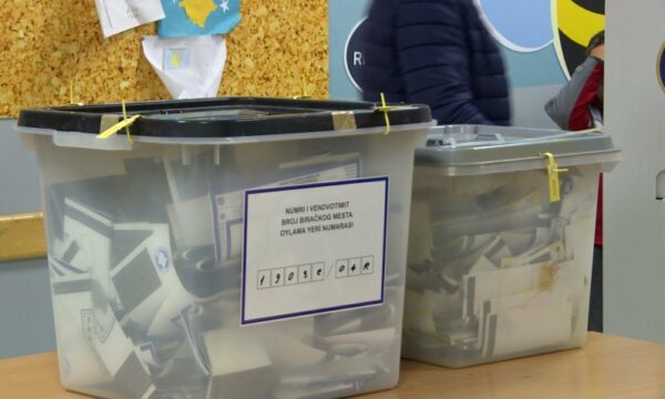 80 prokurorë e zyrtarë të angazhuar për të mbrojtur votën të dielën, Prokurori i Shtetit bën thirrje që të denoncohen shkeljet