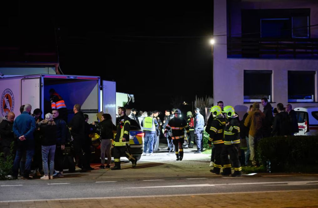 Dy trena përplasen në Sllovaki, lëndohen disa pasagjerë