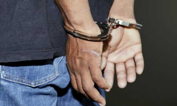 Arrestohet një i mitur në Istog – Kanosi policinë dhe nuk iu bind atyre