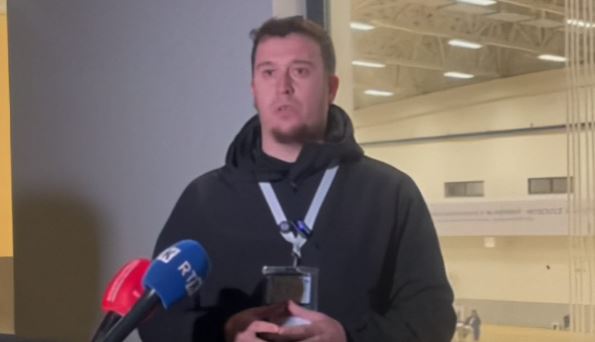 PDK raporton parregullsi masive në Mitrovicë: “20 vendvotime u lëvizën nga klasa në klasë”