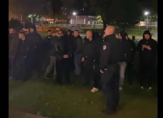 Ndërhyn Njësia Speciale, largojnë qytetarët nga hapësira e jashtme e QNR në Mitrovicë