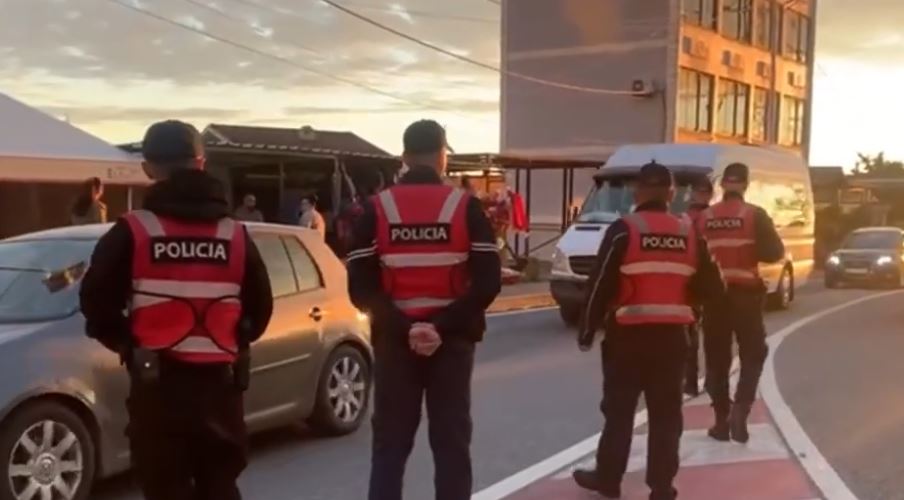 Kush është 40-vjeçari që u plagos në Rinas?