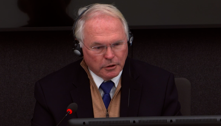 Hill flet për Demaçin dhe komunikatat e UÇK-së: S’e dinim kush i lëshonte