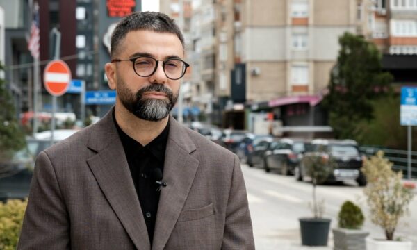 Behrami publikon një tjetër fletëvotim: Vazhdojmë me denoncimin e fabrikimit të votave nga VV-ja