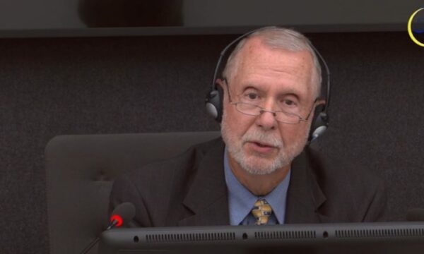 Michael Durkee, dëshmitari i gjashtë i Thaçit vazhdon dëshmimë në Speciale