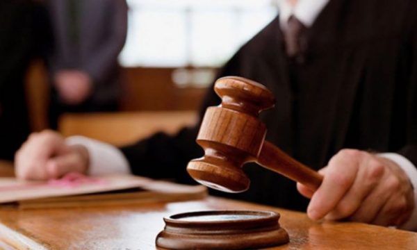 Keqpërdorën pozitën zyrtare në projektin e disa lapidarëve, aktakuzë ndaj dy personave në Prizren