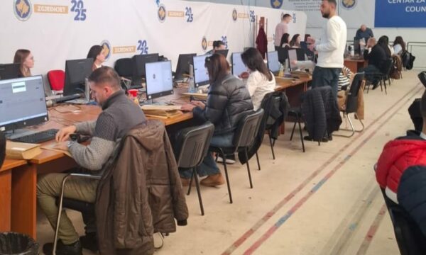 Votat e diasporës, KQZ nis verifikimin e 13 mijë e 84 pakove të supozuara me fletëvotime