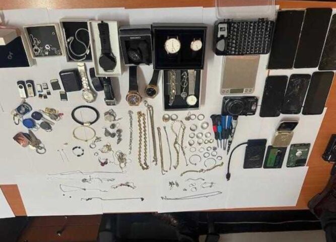 Policia zbulon strehën e sendeve të vjedhura të 52-vjeçarit që u arrestua më 2 nëntor