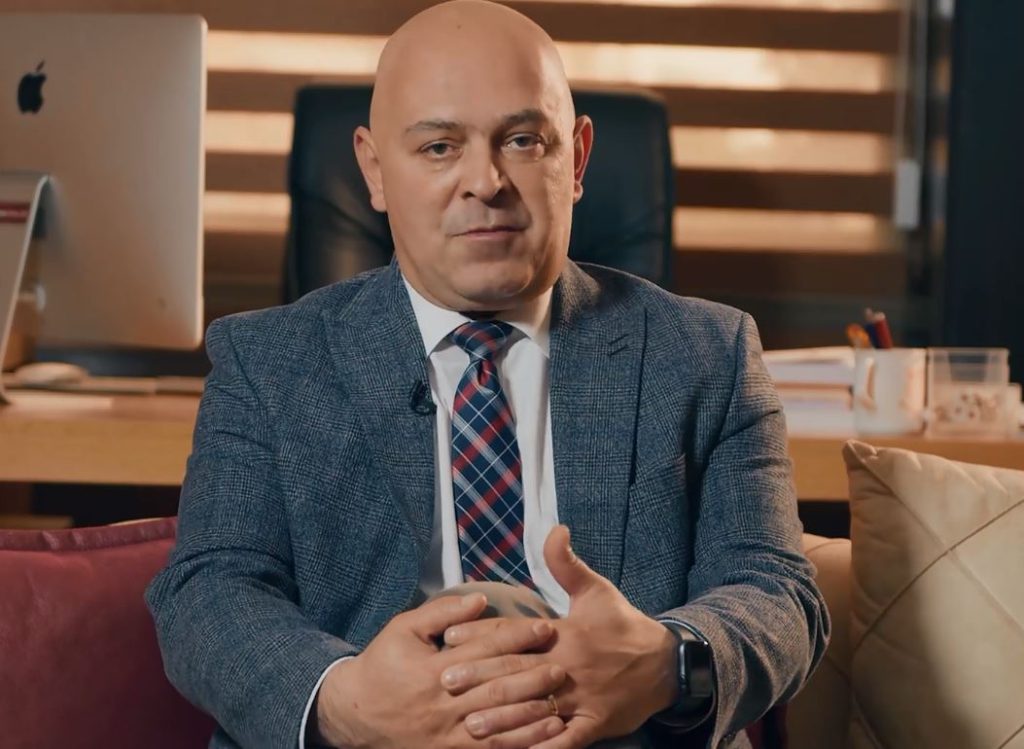 KQZ publikon rezultatet e votave të diasporës për Gjakovën: Ardian Gjini merr 68%