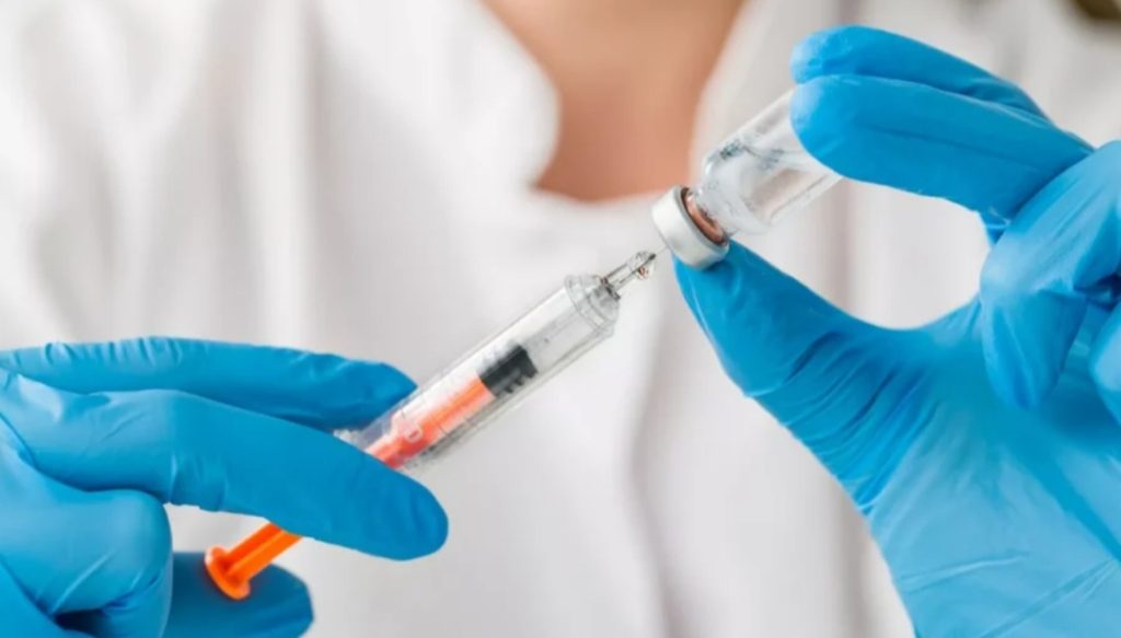 Rreth 8600 qytetarë u vaksinuan kundër gripit sezonal në QKMF-në e Prishtinës