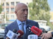 AAK me qëndrim zyrtar: S’ka koalicion me VV e as votë për Konjufcën, duam zgjedhje të reja