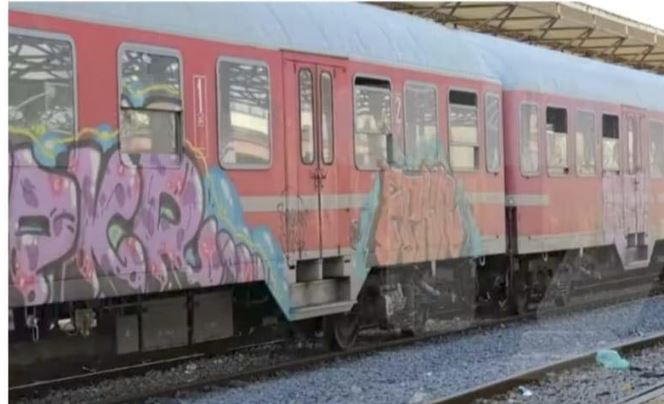 Dëmtohen vagonët në Stacionin e Hanit të Elezit  policia nis hetimet