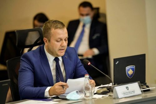 Sallahu kritikon vonesën e Kushtetueses për Ligjin për Byronë: Krijohet terren që pasuria e pajustifikueshme të mbetet e paprekur