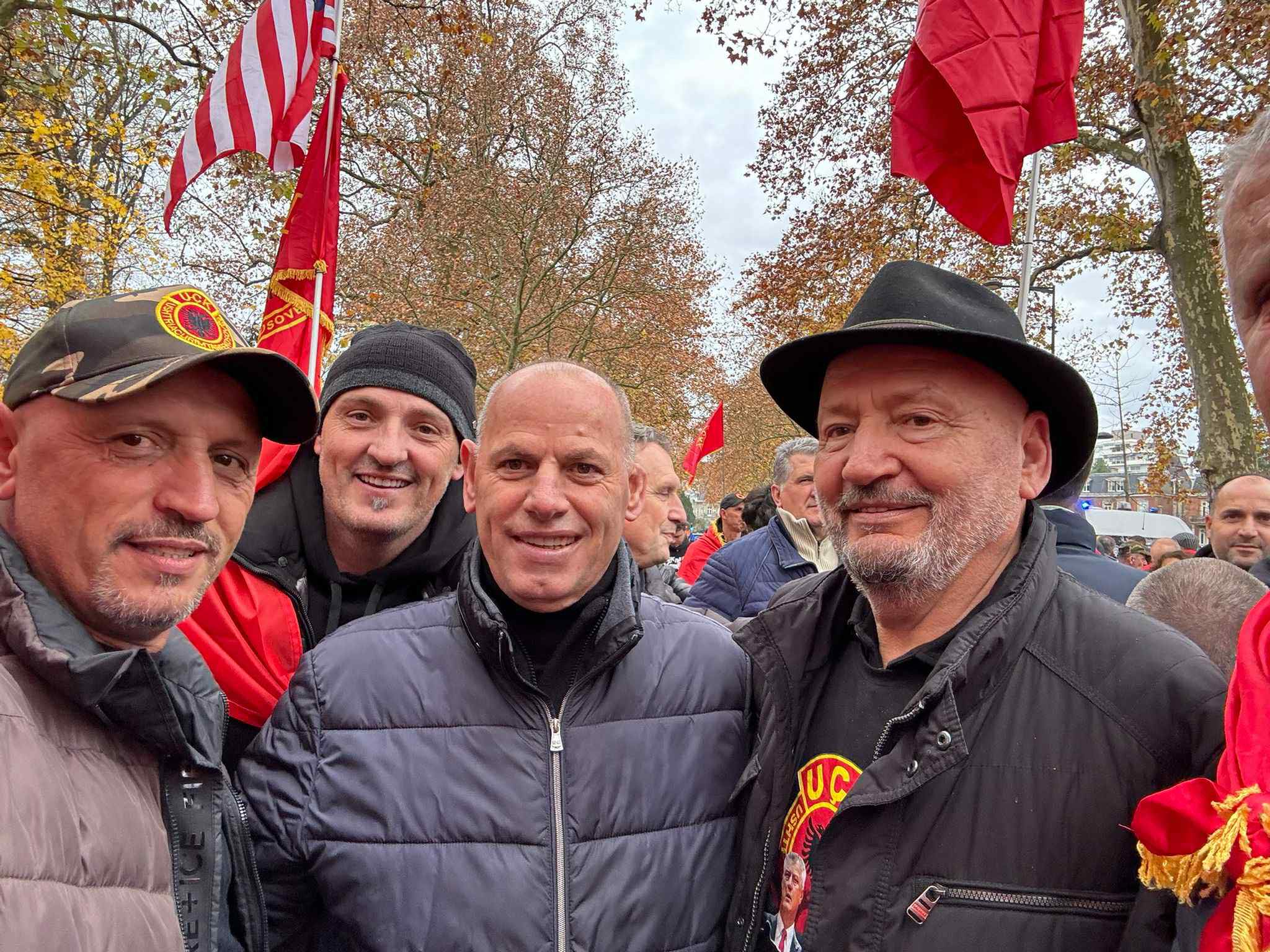 lladrovci-nga-strasburgu-lufta-e-drejte-e-uck-se-s-mund-te-njolloset