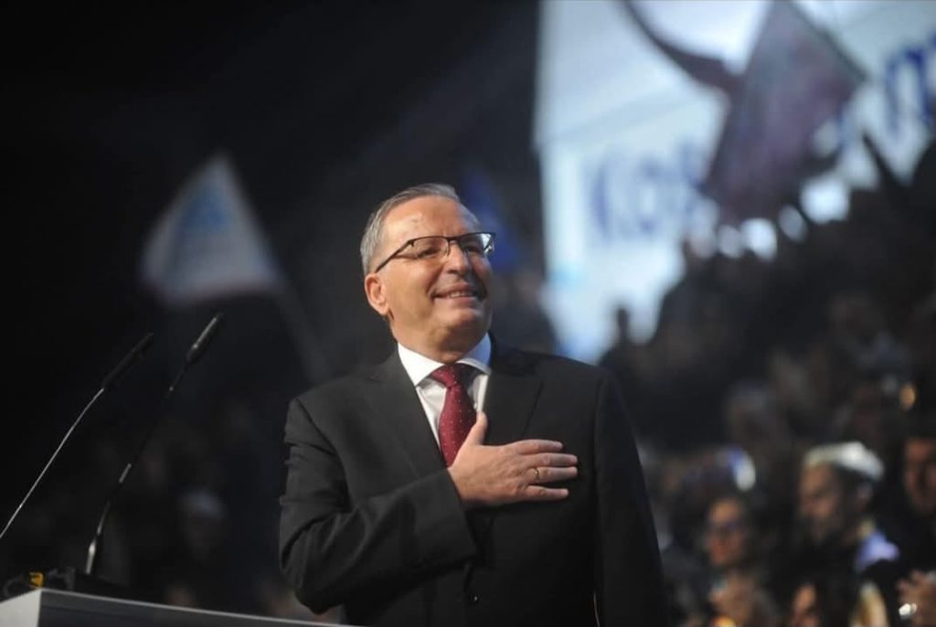 PROFIL | Ngjitja e Bedri Hamzës në krye të PDK-së, me performancë, besim dhe pëlqyeshmëri