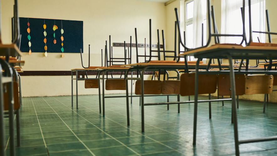 Komuna e Prishtinës anulon procesin mësimor për shkak të motit