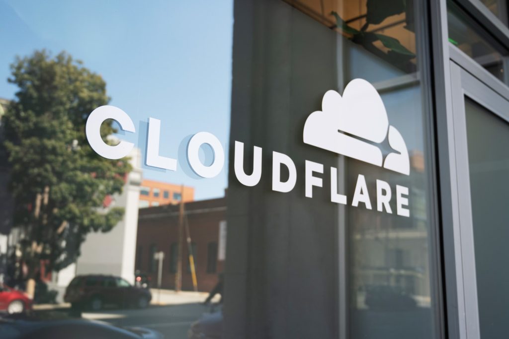 A janë ndërprerjet e internetit vërtet më të shpeshta – Çfarë e shkaktoi rënien e Cloudflare?