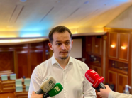 Datat reale për zgjedhje 21 dhe 28 dhjetori, Cakolli paralajmëron për rreziqet nëse Presidentja e vonon shpalljen e tyre